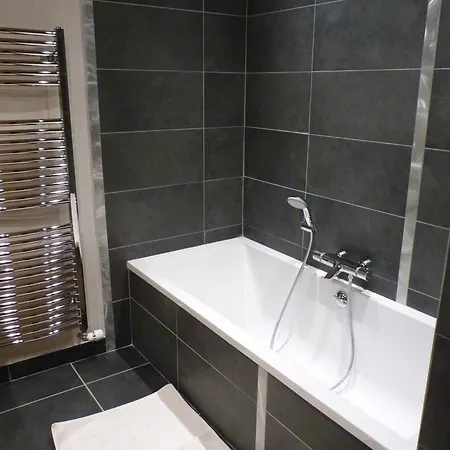 Apartment Familial Aux Gets: 3 Chambres, 2 Salles De Bains, Wi-fi, Proche Remontees Mecaniques! - Fr-1-671-67 Les Gets